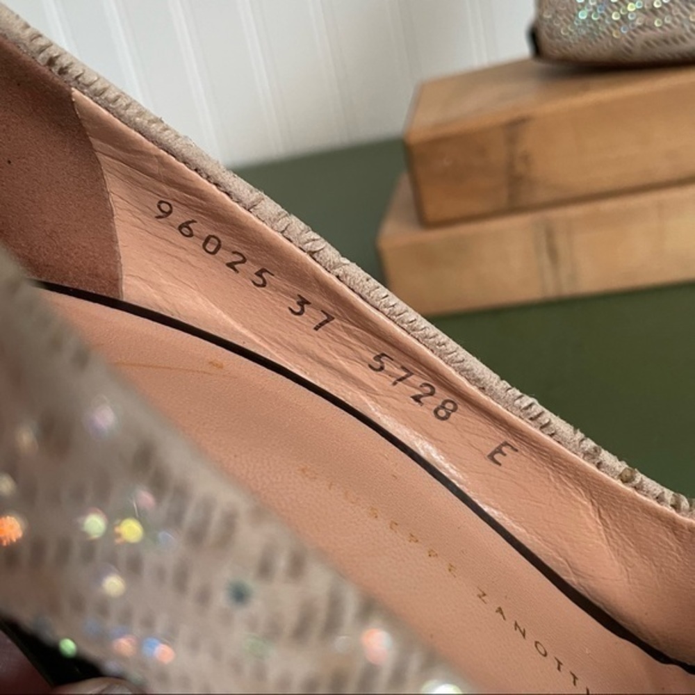 Giuseppe Zanotti Peep Toe Crystal-Dotted High Heels *Italy* - Picture 2 of 14